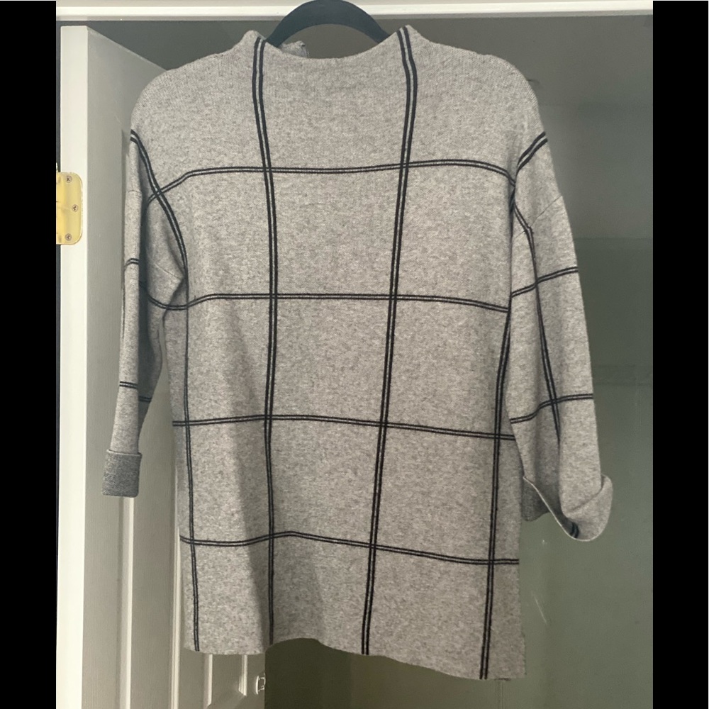 Tahari Sweater
